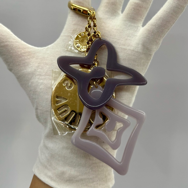 路易威登 Louis Vuitton Taïsienne 鑰匙扣／包包吊飾（型號 M65649）-2