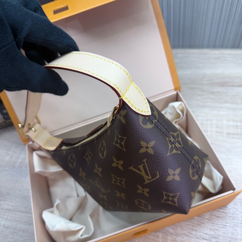 LV M27509 Pochette Hills 便當飯盒包手提包-6