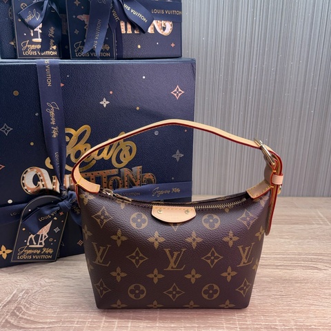 LV M27509 Pochette Hills 便當飯盒包手提包