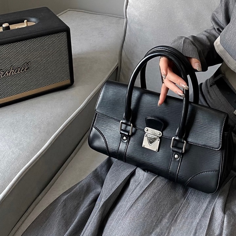 LV 超有個性✨黑色Epi Segur PM手提包/M58822-1