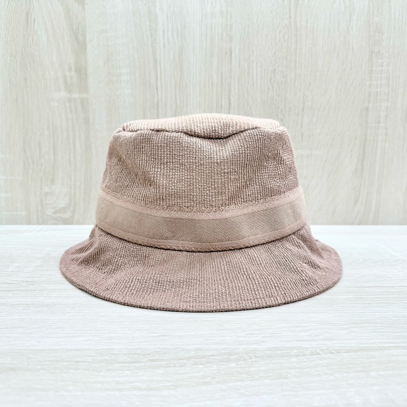 DIOR玫瑰粉刺繡漁夫帽-1