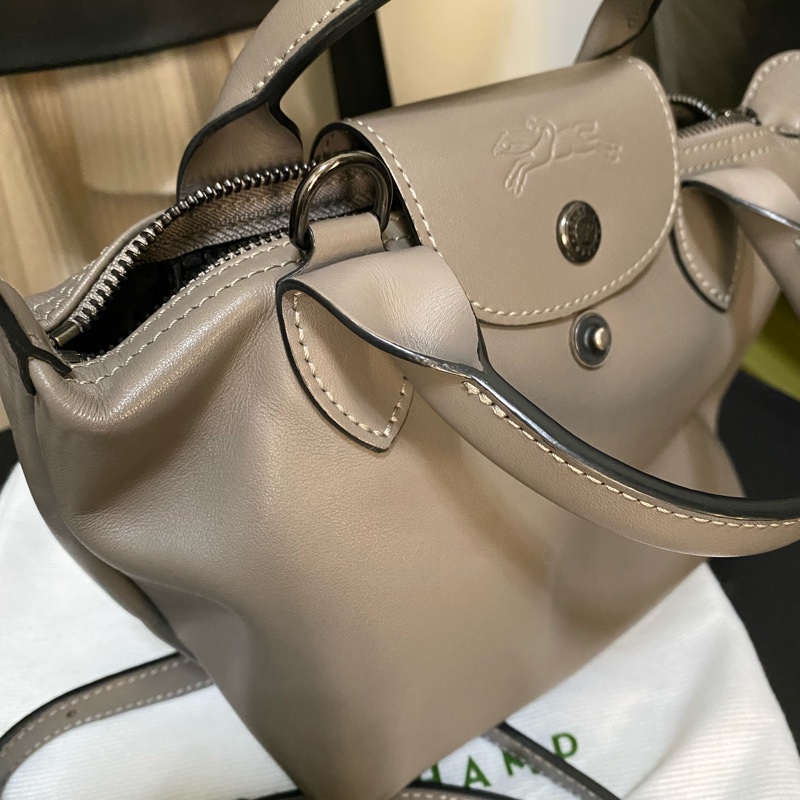 longchamp 牛皮mini餃子包-2