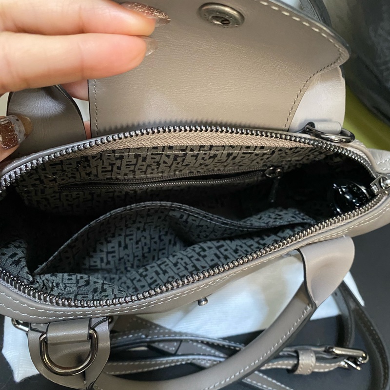 longchamp 牛皮mini餃子包-4