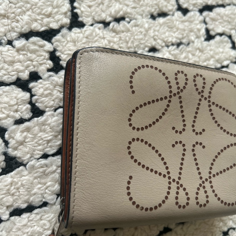 Loewe奶杏拉鍊短夾-8