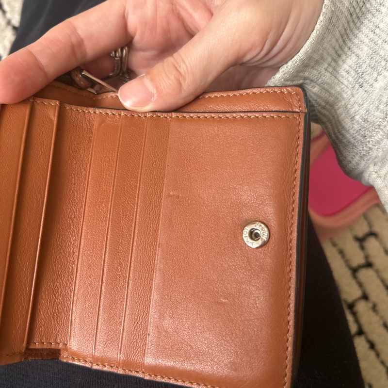 Loewe奶杏拉鍊短夾-16