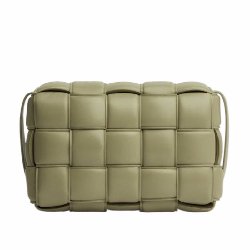Bottega Veneta 女士 加襯Cassette斜挎包均碼碼26cm*8cm*18cm-1