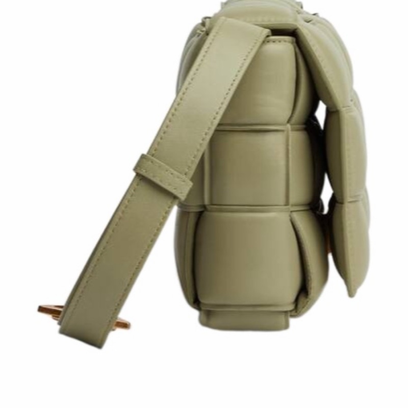 Bottega Veneta 女士 加襯Cassette斜挎包均碼碼26cm*8cm*18cm-2