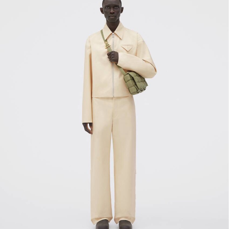 Bottega Veneta 女士 加襯Cassette斜挎包均碼碼26cm*8cm*18cm-4