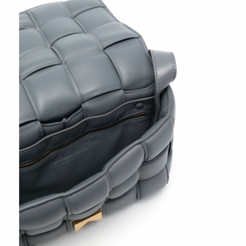 Bottega Veneta 女士 PADDED CASSETTE加襯斜挎包均碼碼25cm*6cm*15cm-1