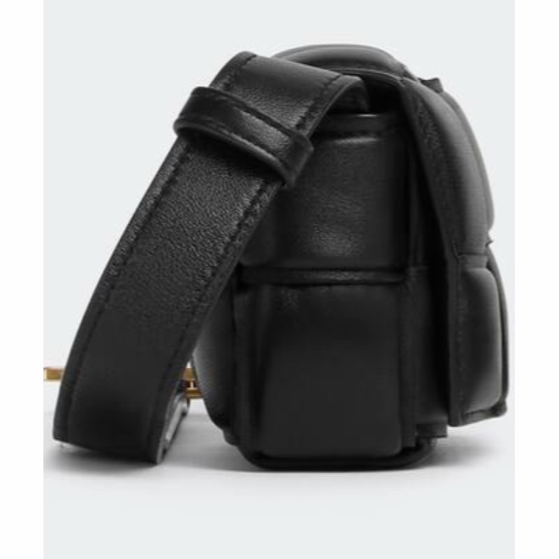 Bottega Veneta 女士 徽標襯墊單肩包均碼碼12cm*4cm*8cm-1