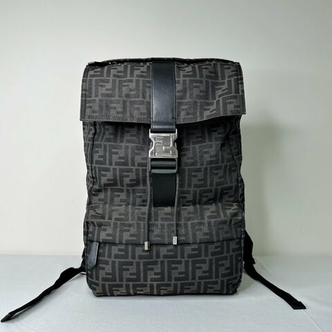 FENDI FF棕色老花後背包