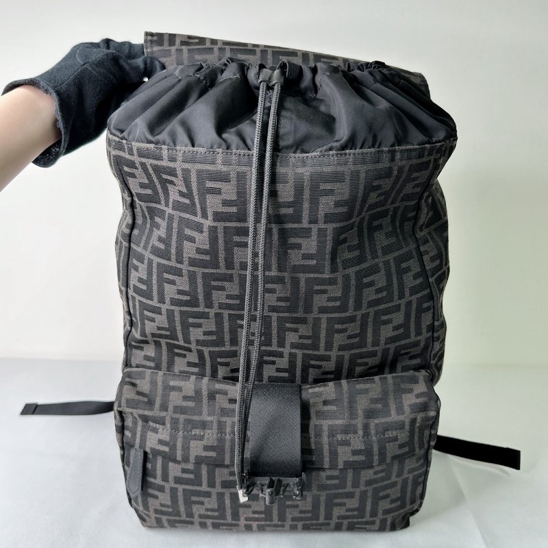 FENDI FF棕色老花後背包-4