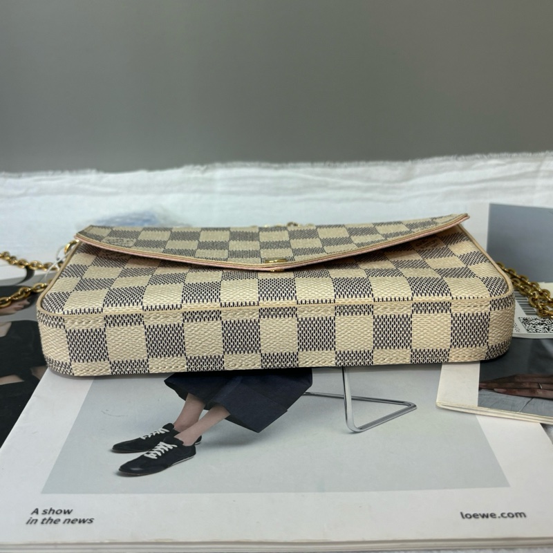 LV/路易威登 白色棋盤格三合一鏈條包，爆款單肩斜挎包，尺寸：21/3/12/115cm，有刻字-3