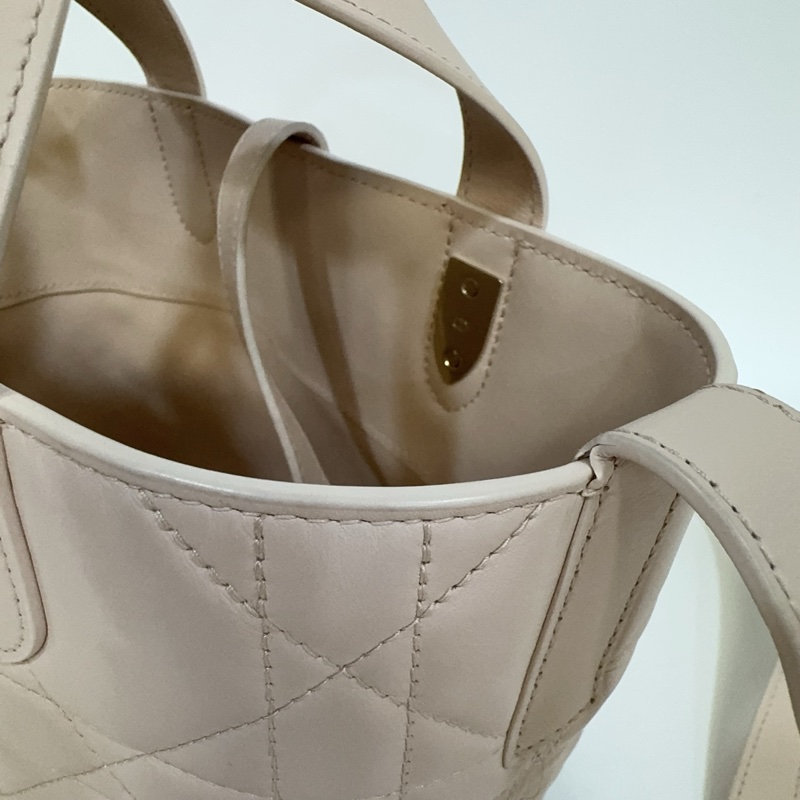 Dior 砂岩粉藤格紋Toujours直式小型托特包-12