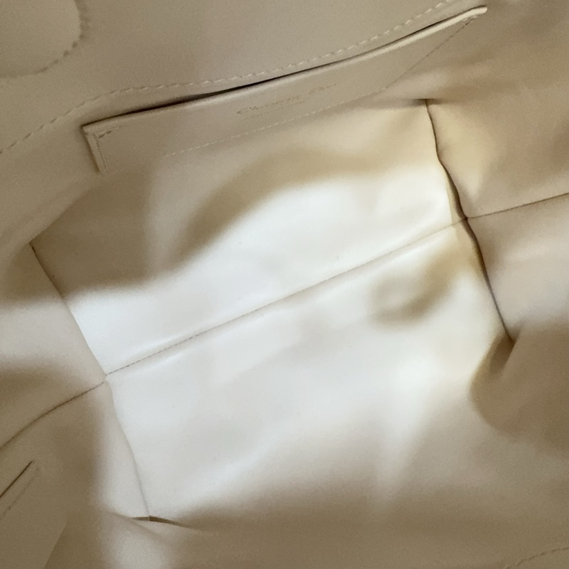 Dior 砂岩粉藤格紋Toujours直式小型托特包-23