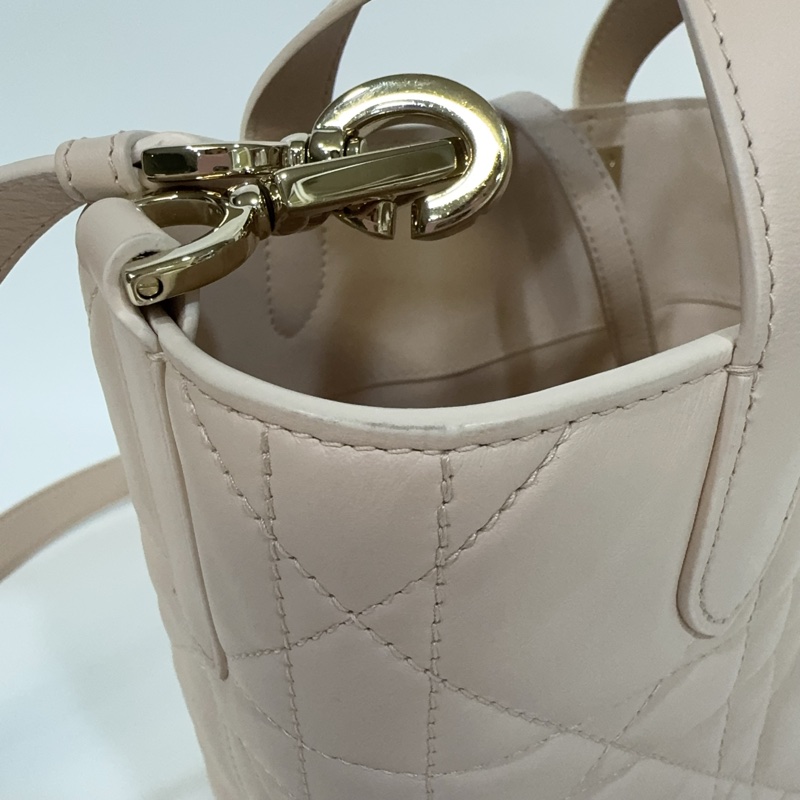 Dior 砂岩粉藤格紋Toujours直式小型托特包-31