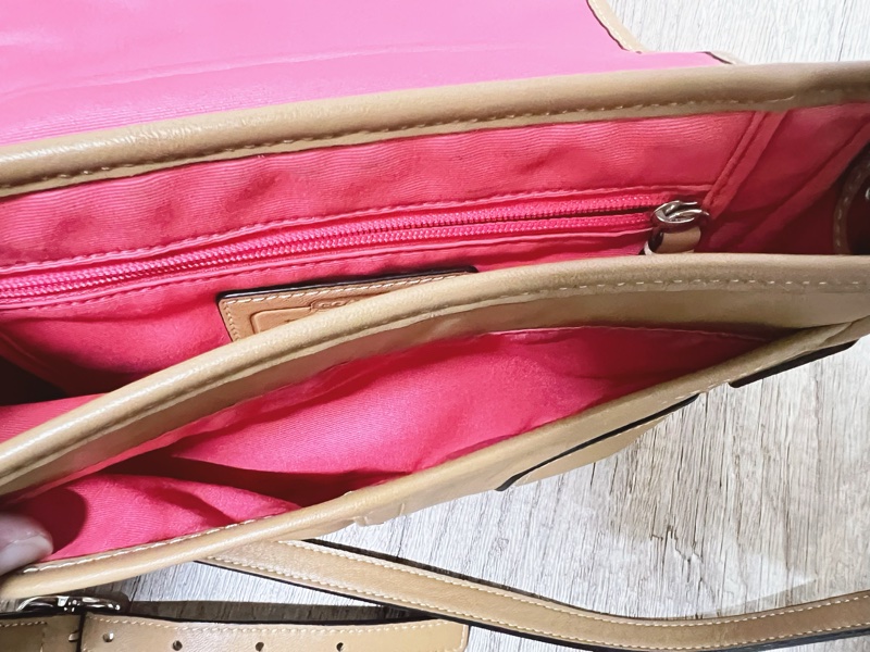 ~~趴趴小舖~~近全新正品Coach Hadley Leather Field Crossbody Bag F29763 (2603041265)-10