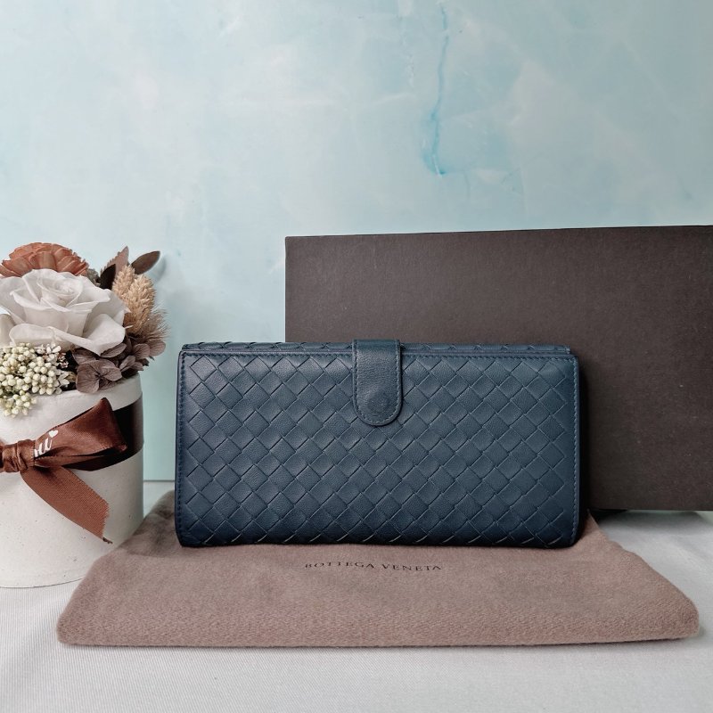 BV 小羊皮編織扣式長夾-1