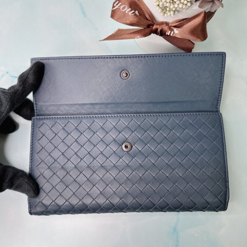 BV 小羊皮編織扣式長夾-4