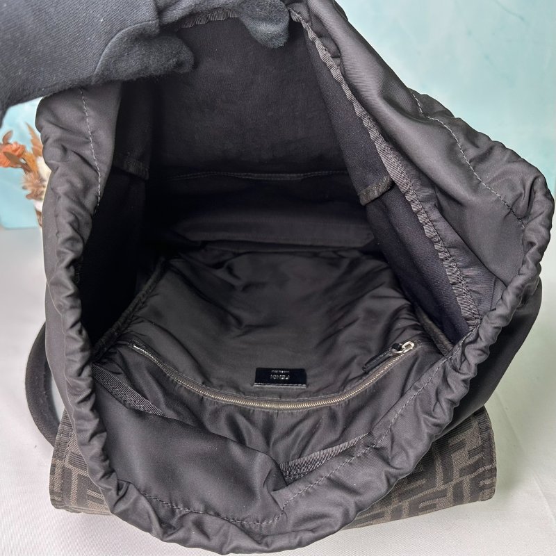 FENDI FF棕色後背包-5