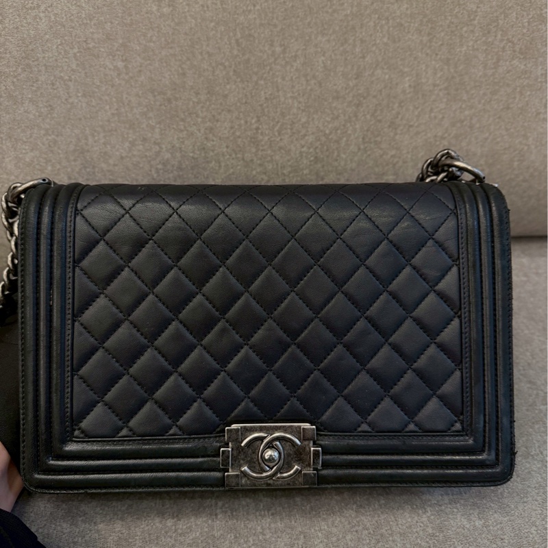 香奈兒boy28黑銀-1