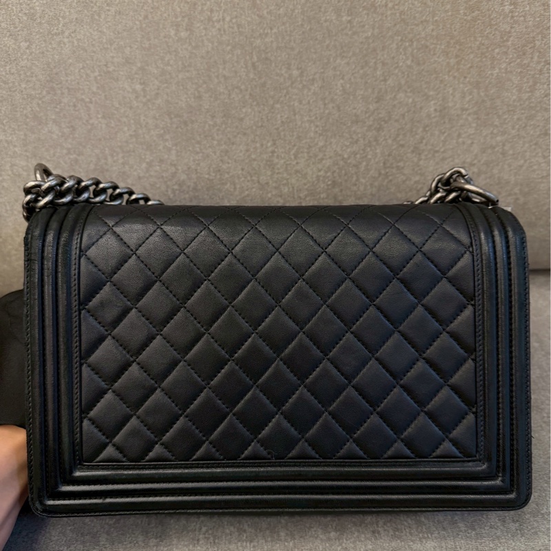 香奈兒boy28黑銀-4