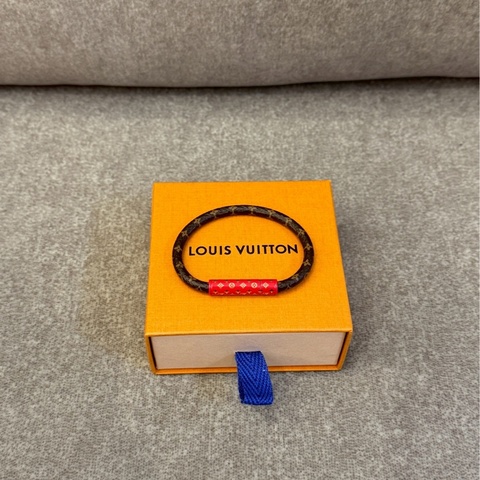 LV經典老花手環