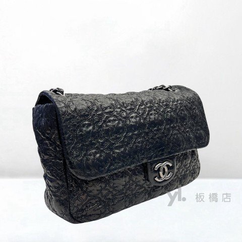 Y1997-Chanel 黑色漆亮皮山茶花下蓋銀釦coco-1