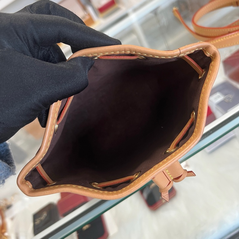 98新LV路易威登 Nano Noe經典老花塗層帆布肩背包芯片款小水桶包～尺寸13*10*16cm-6