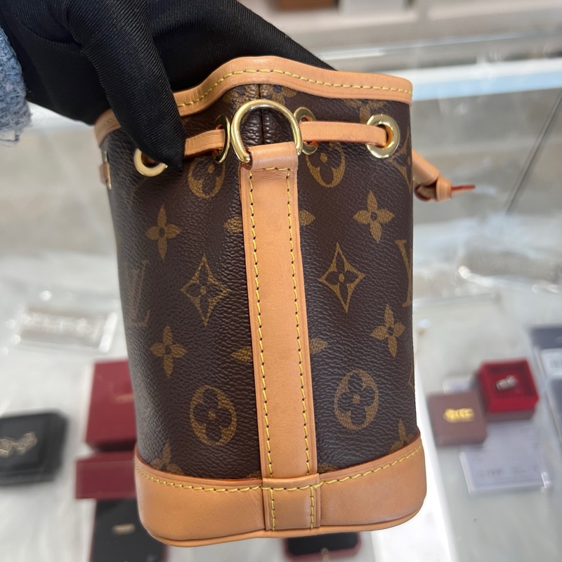 98新LV路易威登 Nano Noe經典老花塗層帆布肩背包芯片款小水桶包～尺寸13*10*16cm-8