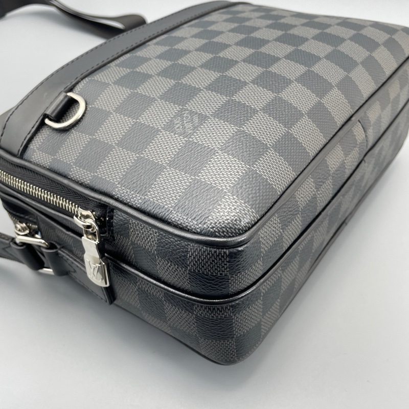 LV 郵差相機包黑棋盤格 尺寸約25*19*8cm-6