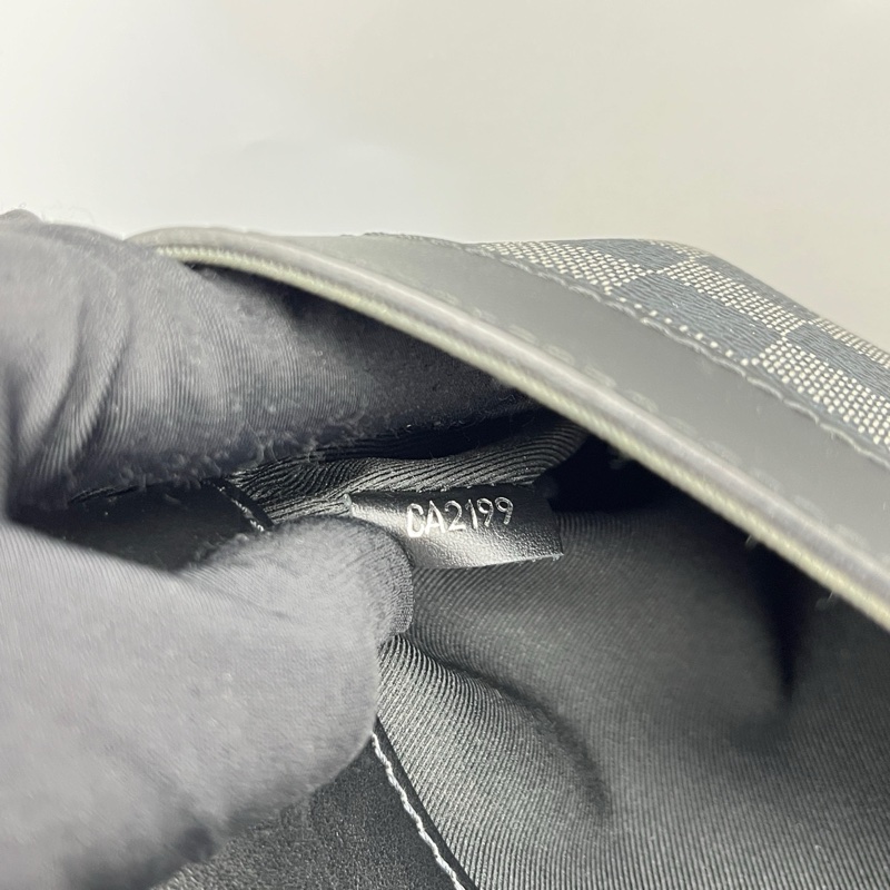 LV 郵差相機包黑棋盤格 尺寸約25*19*8cm-8