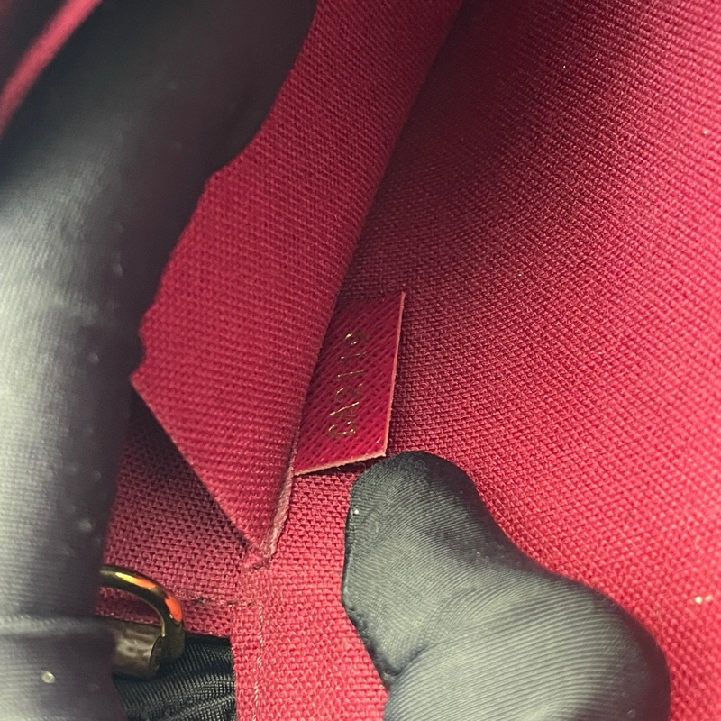 LV 三合一 缺少一個內袋 尺寸約21*12*3cm-8