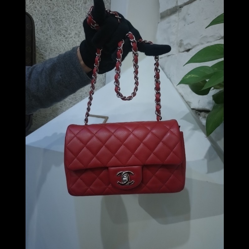 Chanel 銀鍊黃羊皮斜背口蓋包 CF 20-3