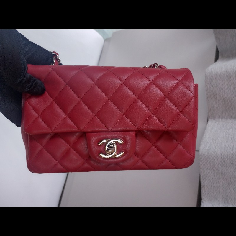 Chanel 銀鍊黃羊皮斜背口蓋包 CF 20-5