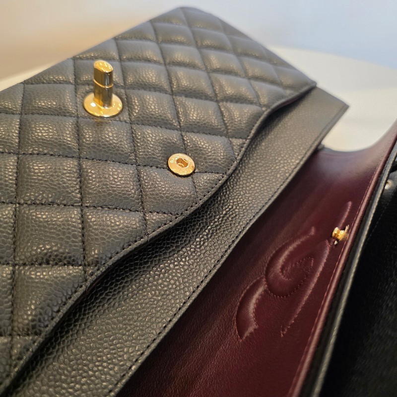 [現省10萬香奈兒經典黑金😍] Chanel 黑荔枝皮金釦CoCo25肩背口蓋包-18