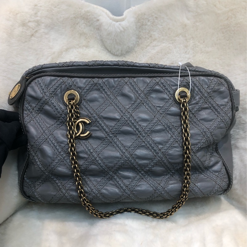 Chanel 灰色外縫線 鏈條 上肩 XA231-0