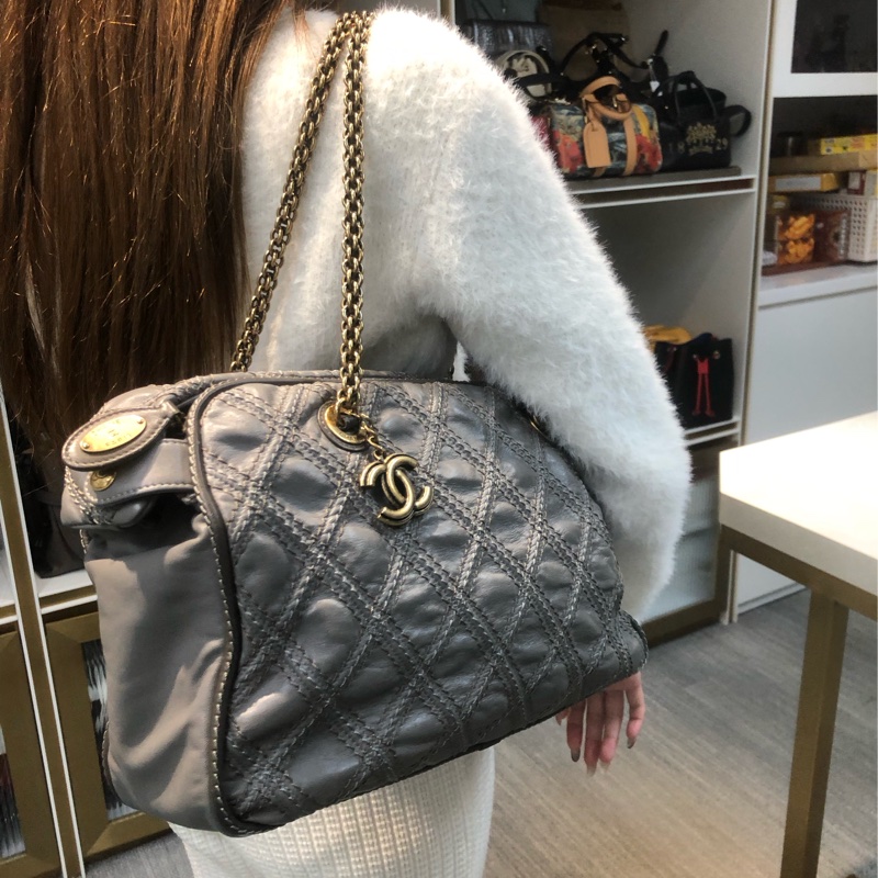 Chanel 灰色外縫線 鏈條 上肩 XA231-12
