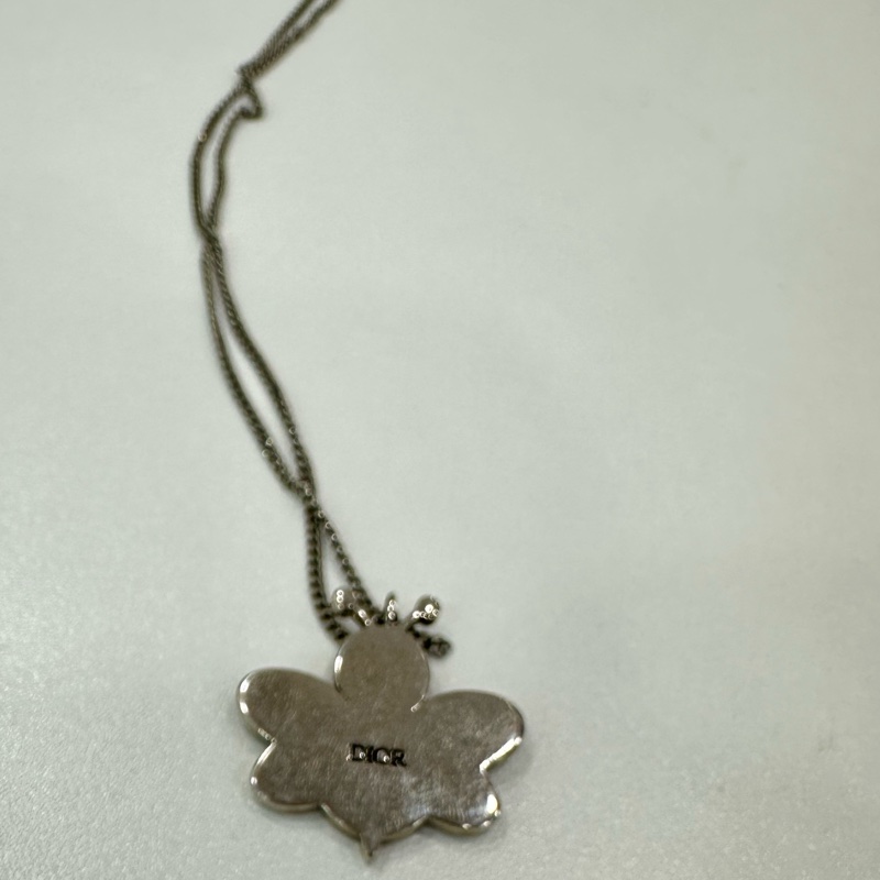 Dior kaws限量款滿鑽小蜜蜂項鍊-1