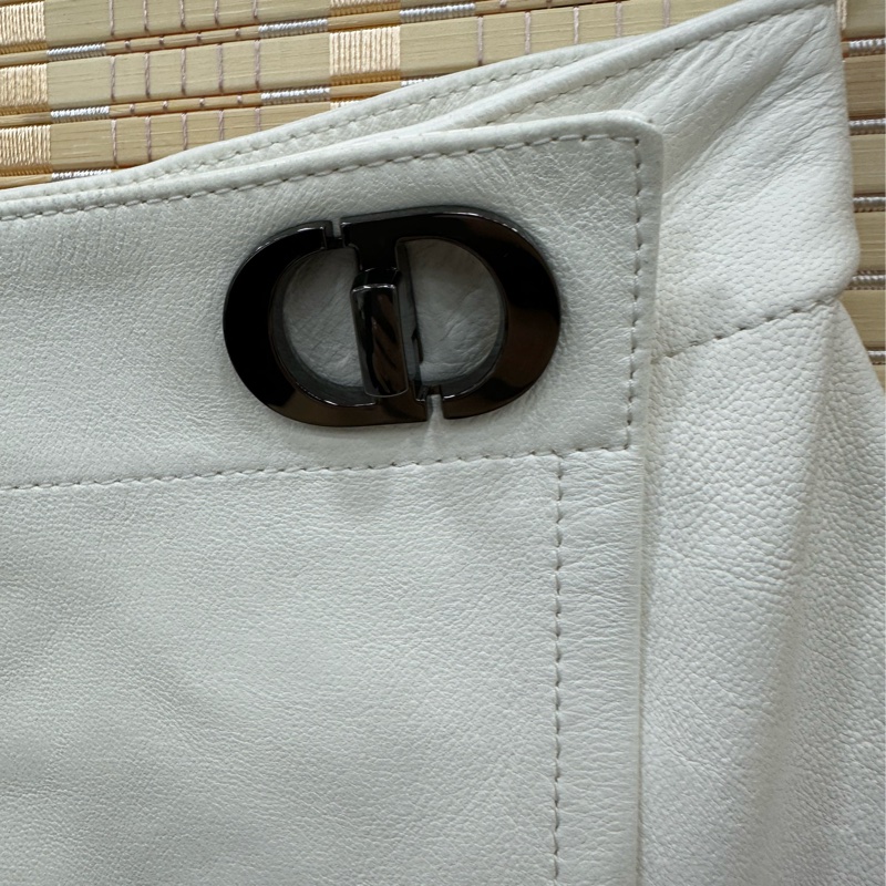 Dior 迪奧 白色CD皮短褲裙 34碼-2
