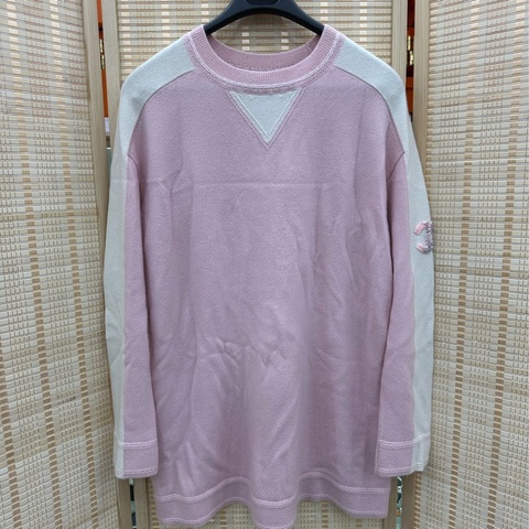 Chanel24春夏粉紅針織洋裝logo亮片釘珠 顏色很美 減齡款 34尺寸偏大