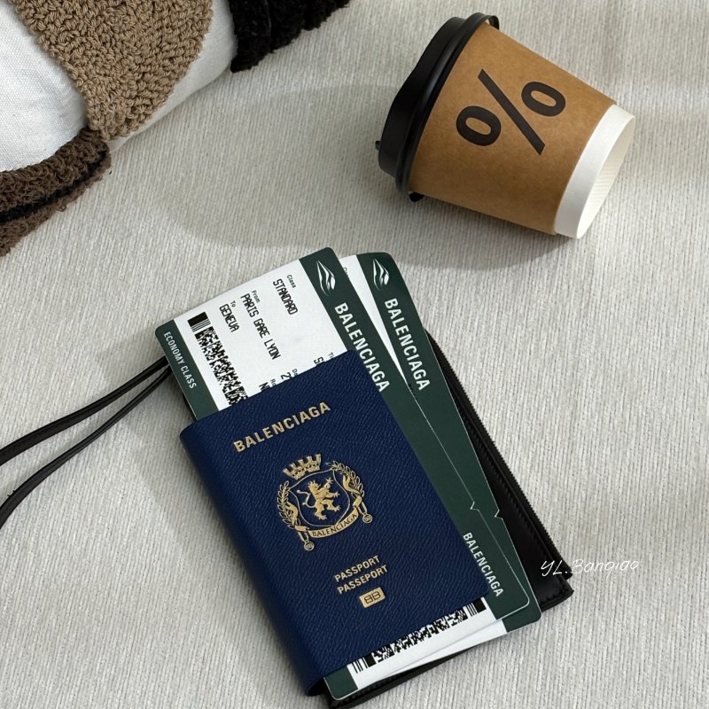 Y2006-Balenciaga護照造型小牛皮萬用夾-1