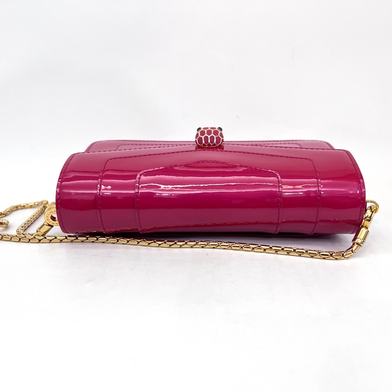 Bvlgari玫紅漆皮金釦下蓋玫紅琺瑯WOC斜背包-4