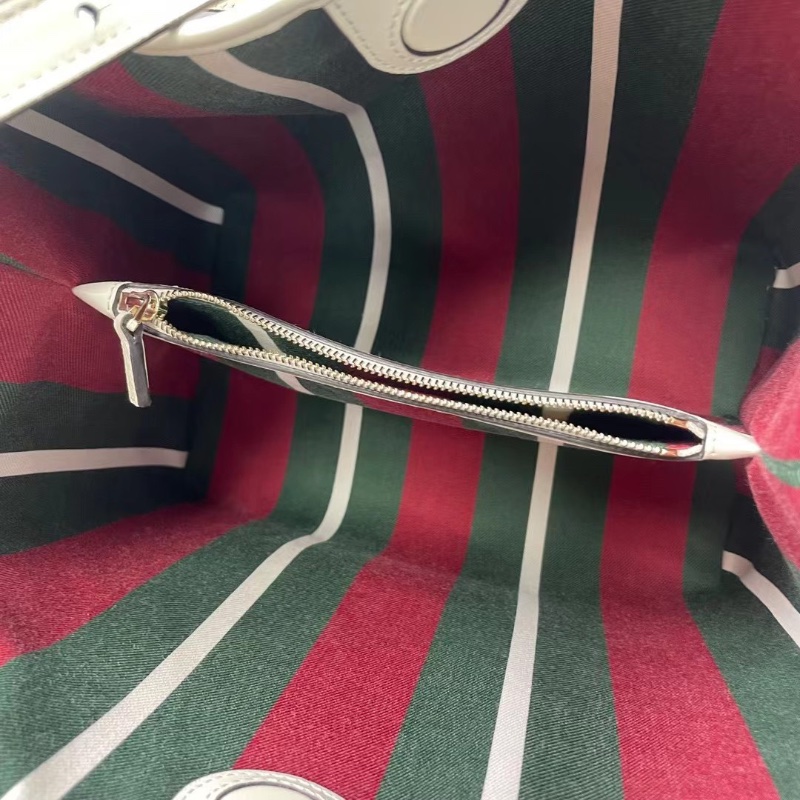 Gucci emblem 燕麥色經典老花發財水桶包25*14.5  98新配件肩帶塵袋-3