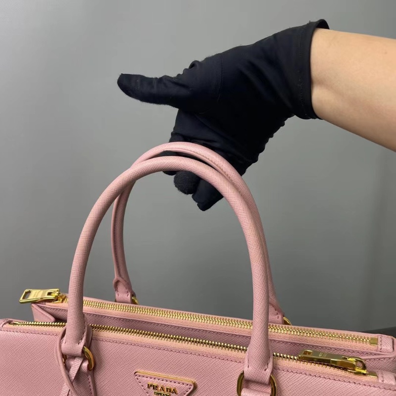 Prada 新款 經典Galleria皮革殺手包 櫻花粉手提包斜背包32*23*12  98新肩帶塵袋購證保卡-1