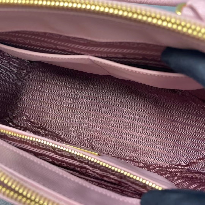 Prada 新款 經典Galleria皮革殺手包 櫻花粉手提包斜背包32*23*12  98新肩帶塵袋購證保卡-2