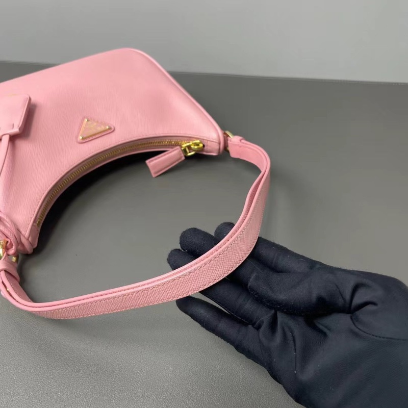 Prada 粉色牛皮新款全皮hobo腋下包 22*16*6 98新配件塵袋-2