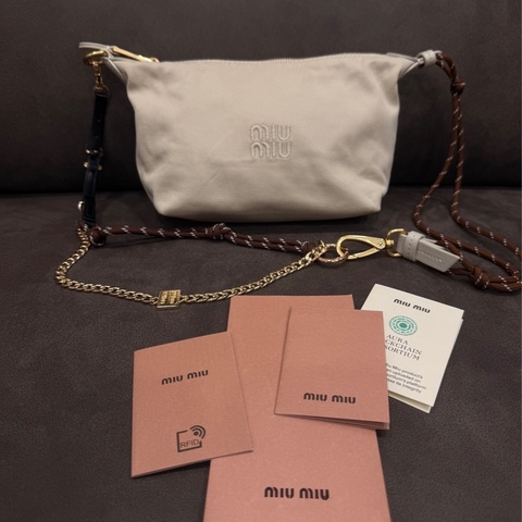 Miu Miu 25SS 飯盒包 附原廠長背帶