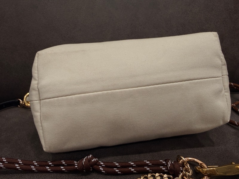 Miu Miu 25SS 飯盒包 附原廠長背帶-2