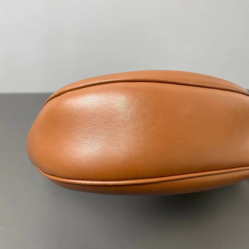 CELINE AVA凱旋門腋下包 金棕色經典款 柔軟小牛皮23*15*7 98新配件塵袋-6